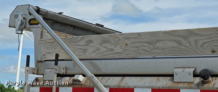 image for item EF3625 Henderson salt spreader