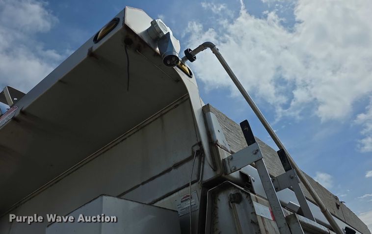 image for item EF3625 Henderson salt spreader