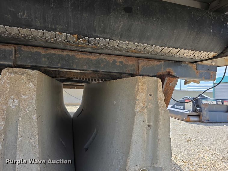 image for item EF3625 Henderson salt spreader