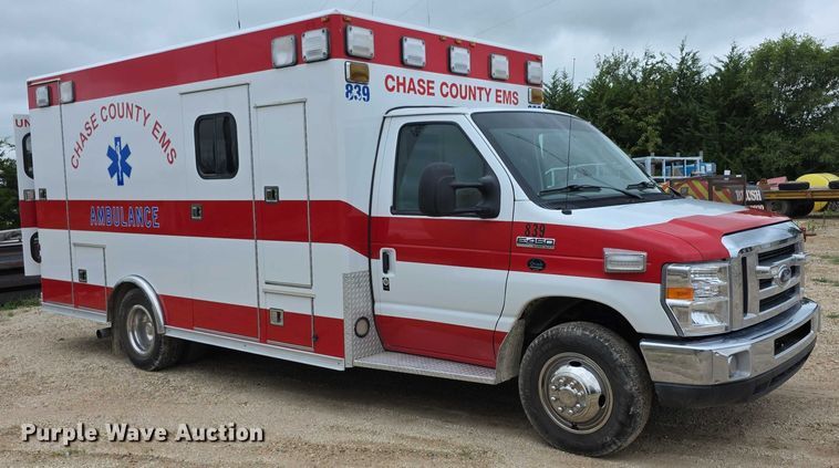 image for item EF3626 2008 Ford E450 Super Duty ambulance