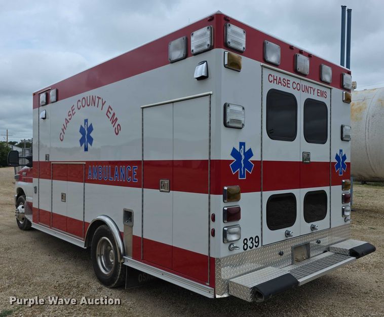 image for item EF3626 2008 Ford E450 Super Duty ambulance
