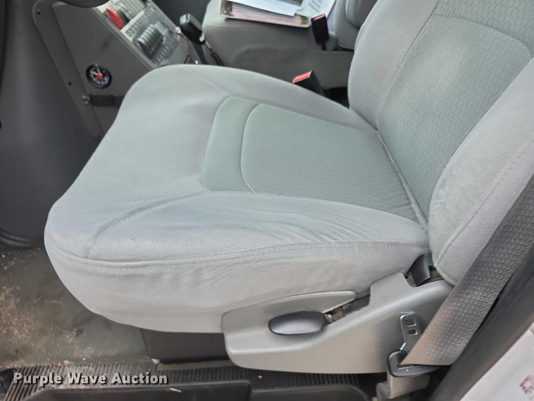 image for item EF3626 2008 Ford E450 Super Duty ambulance