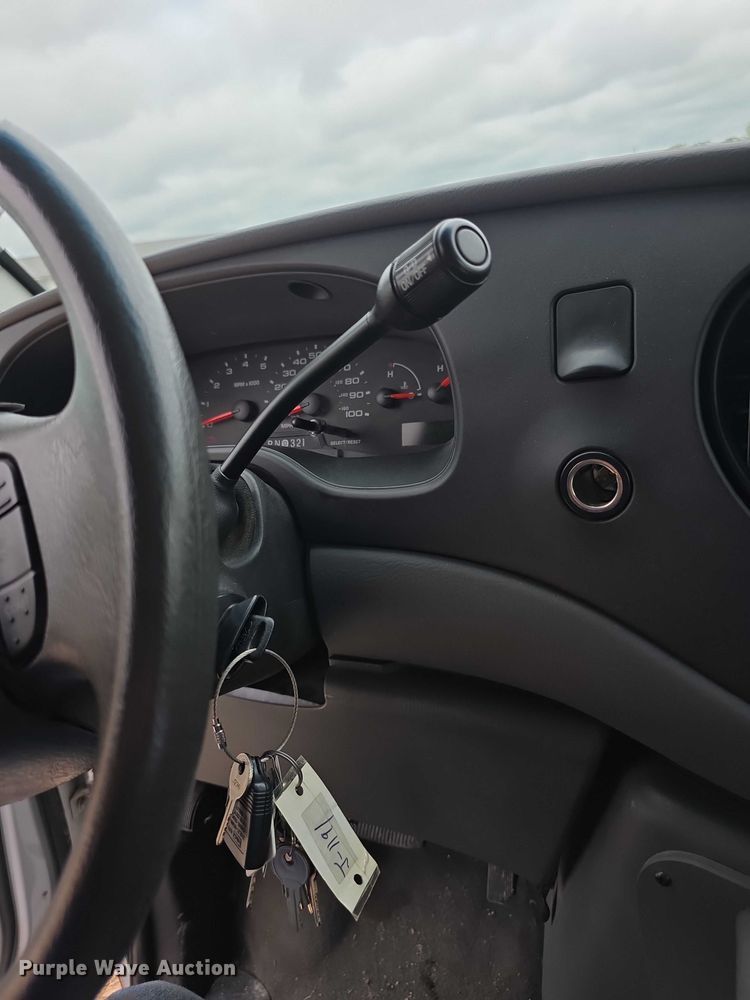 image for item EF3626 2008 Ford E450 Super Duty ambulance