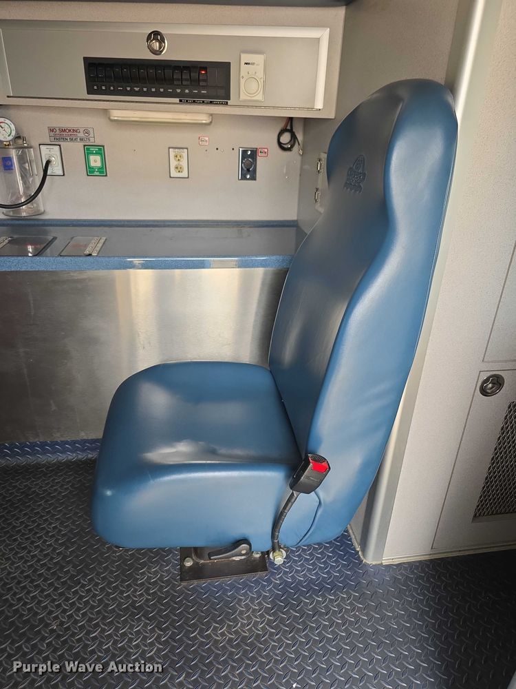 image for item EF3626 2008 Ford E450 Super Duty ambulance