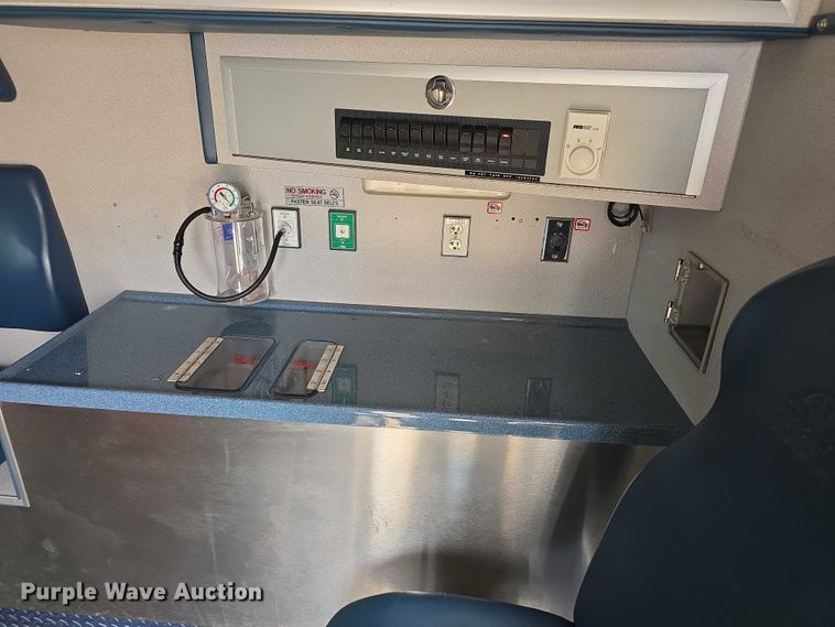 image for item EF3626 2008 Ford E450 Super Duty ambulance