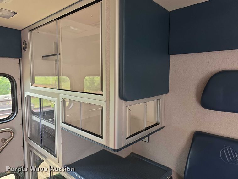 image for item EF3626 2008 Ford E450 Super Duty ambulance