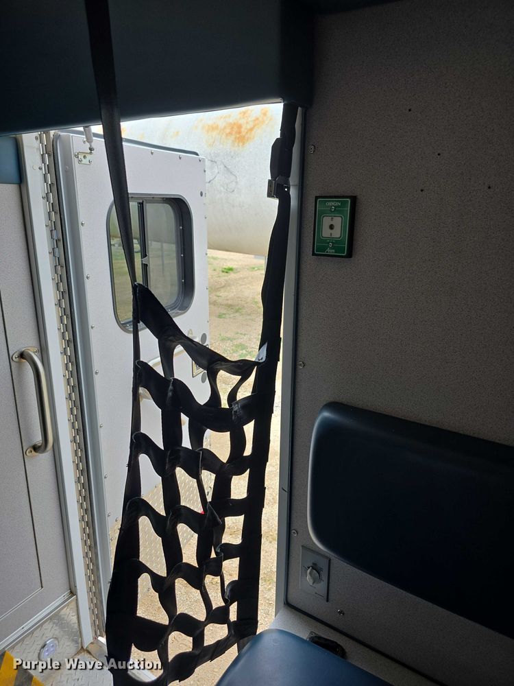image for item EF3626 2008 Ford E450 Super Duty ambulance