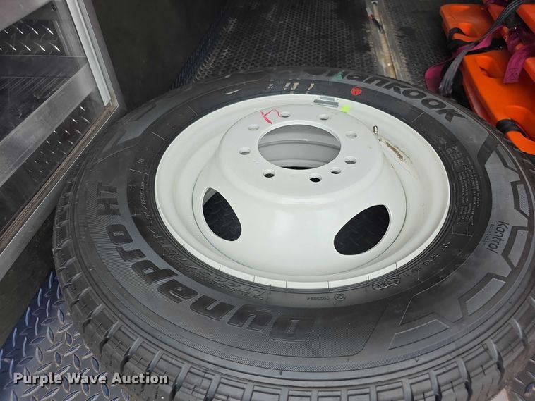 image for item EF3626 2008 Ford E450 Super Duty ambulance