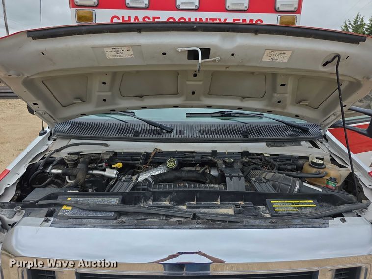 image for item EF3626 2008 Ford E450 Super Duty ambulance
