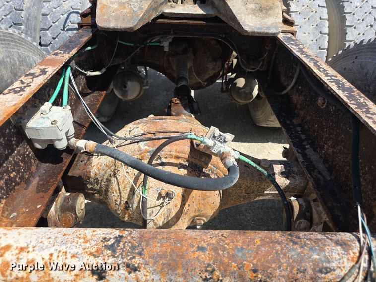 image for item EF3636 1984 ford LTL9000 semi truck