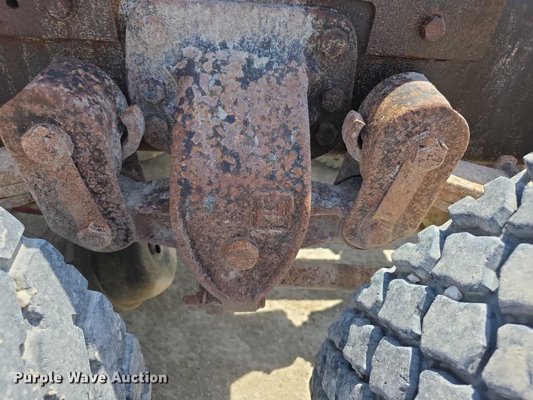 image for item EF3636 1984 ford LTL9000 semi truck