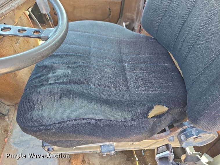 image for item EF3636 1984 ford LTL9000 semi truck