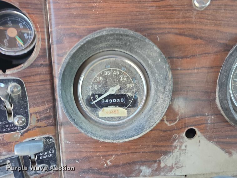 image for item EF3636 1984 ford LTL9000 semi truck