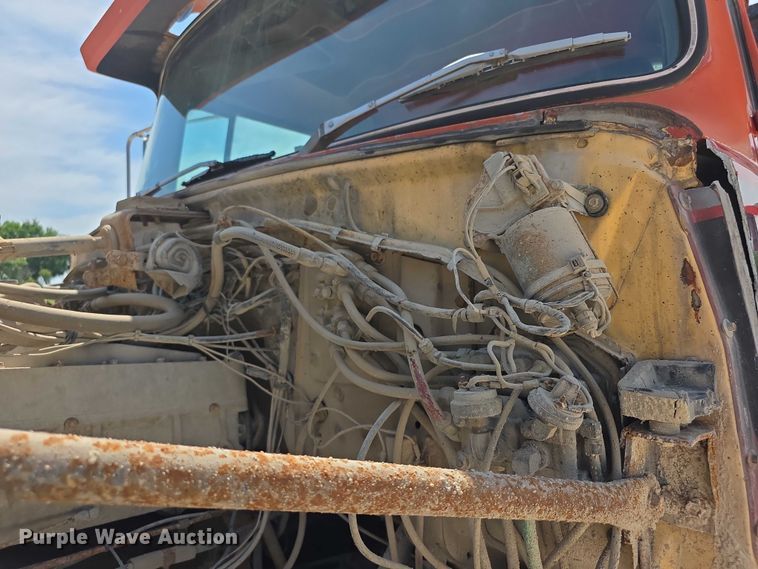 image for item EF3636 1984 ford LTL9000 semi truck