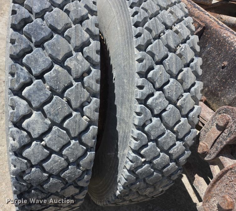 image for item EF3636 1984 ford LTL9000 semi truck