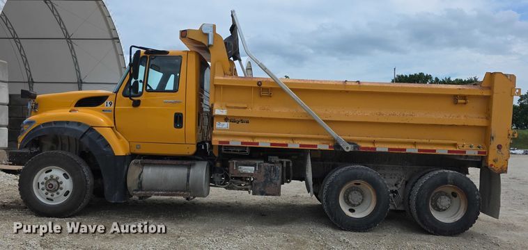 image for item EF3637 2014 International 7600 dump truck