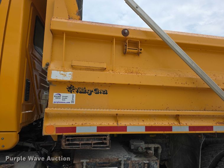 image for item EF3637 2014 International 7600 dump truck