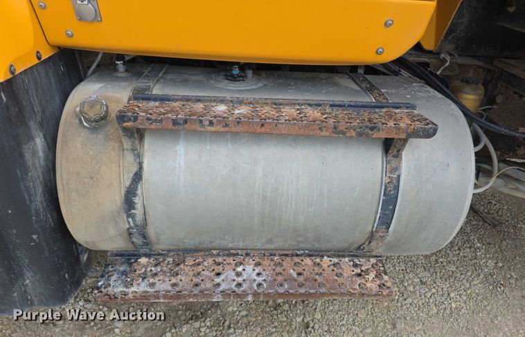 image for item EF3637 2014 International 7600 dump truck