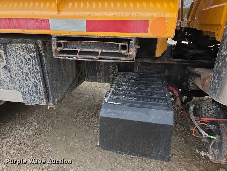 image for item EF3637 2014 International 7600 dump truck