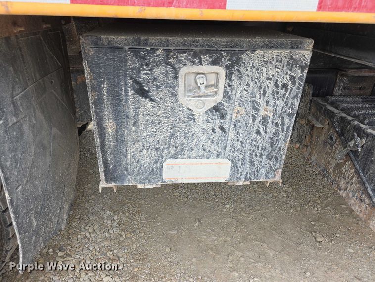 image for item EF3637 2014 International 7600 dump truck