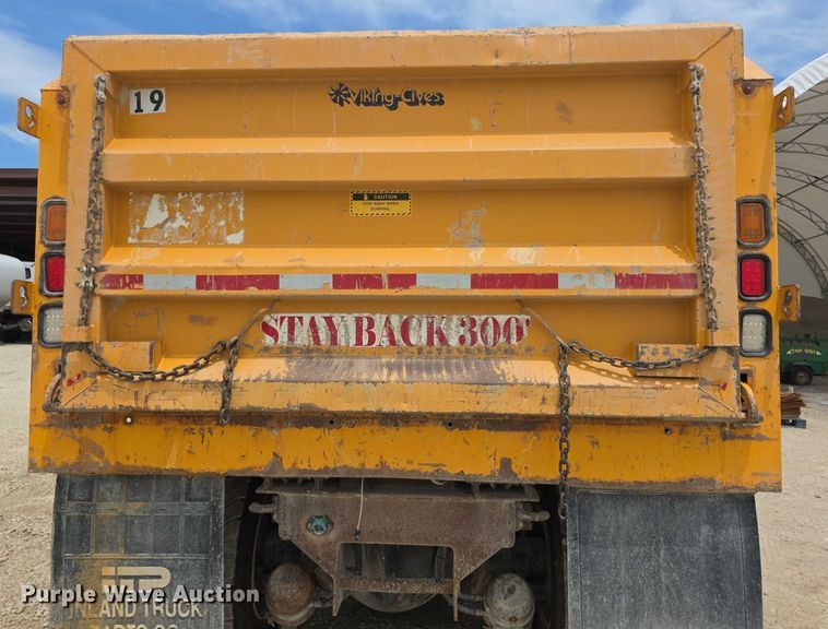 image for item EF3637 2014 International 7600 dump truck
