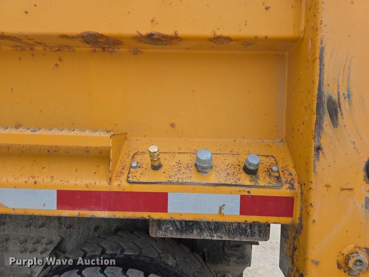 image for item EF3637 2014 International 7600 dump truck