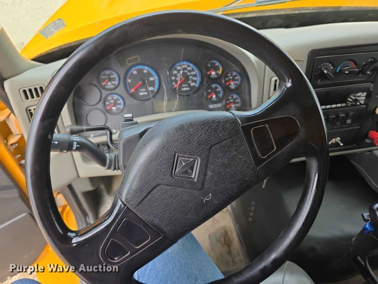 image for item EF3637 2014 International 7600 dump truck