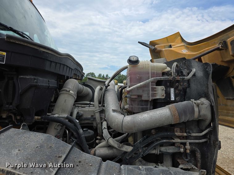 image for item EF3637 2014 International 7600 dump truck