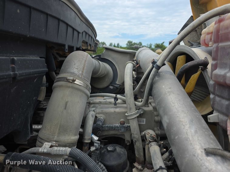 image for item EF3637 2014 International 7600 dump truck