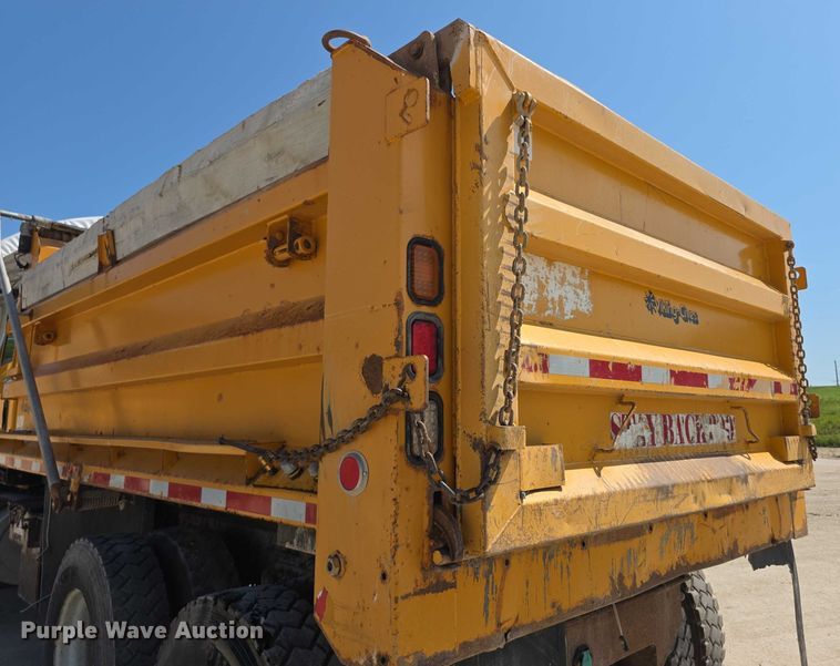 image for item EF3638 2014 International 7600 dump truck
