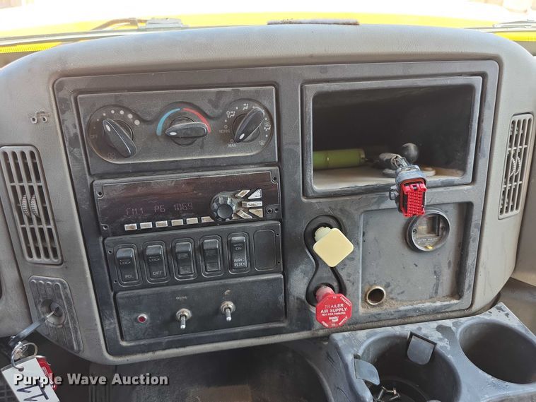 image for item EF3638 2014 International 7600 dump truck