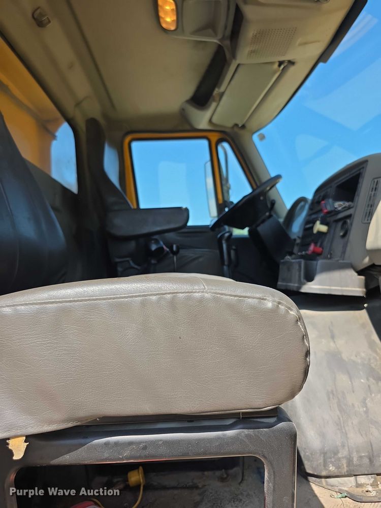 image for item EF3638 2014 International 7600 dump truck