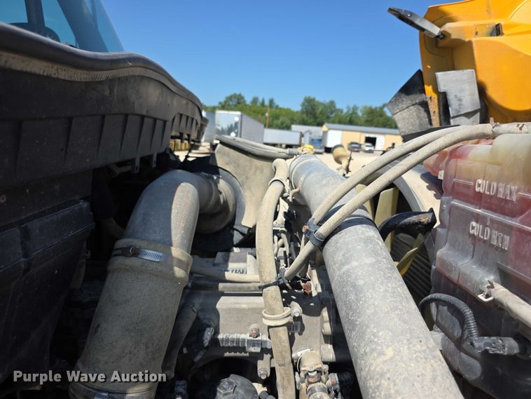 image for item EF3638 2014 International 7600 dump truck