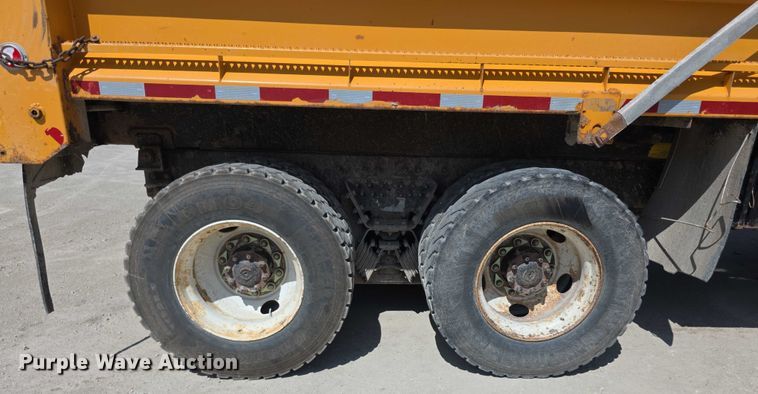 image for item EF3638 2014 International 7600 dump truck