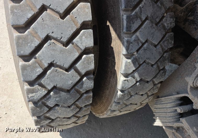 image for item EF3638 2014 International 7600 dump truck