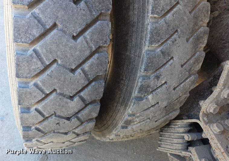 image for item EF3638 2014 International 7600 dump truck