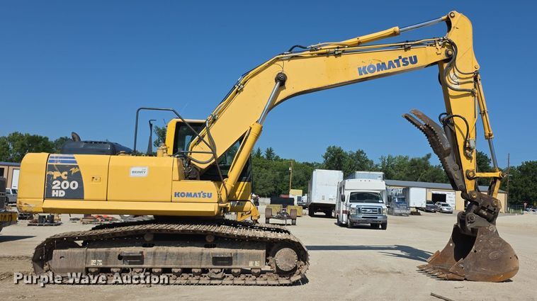 EXCAVADORA 2009 KOMATSU PC200LC8