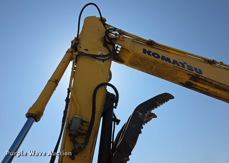 image for item EF3639 2009 Komatsu PC200LC-8 excavator