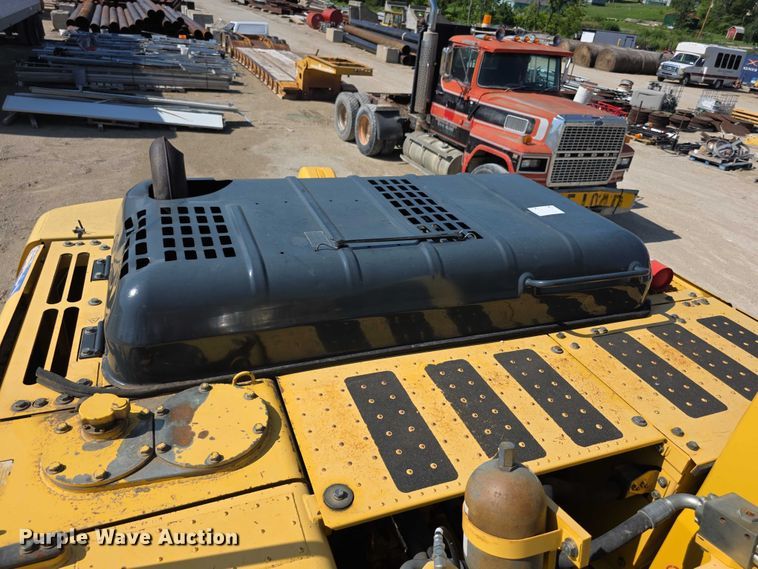 image for item EF3639 2009 Komatsu PC200LC-8 excavator