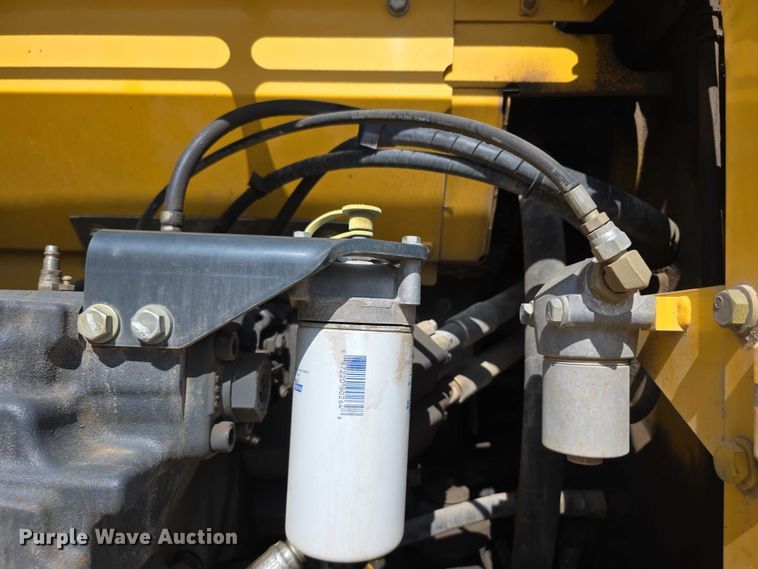 image for item EF3639 2009 Komatsu PC200LC-8 excavator