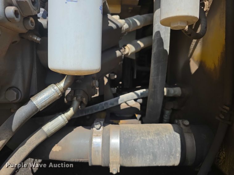 image for item EF3639 2009 Komatsu PC200LC-8 excavator