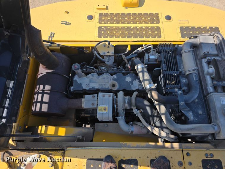 image for item EF3639 2009 Komatsu PC200LC-8 excavator