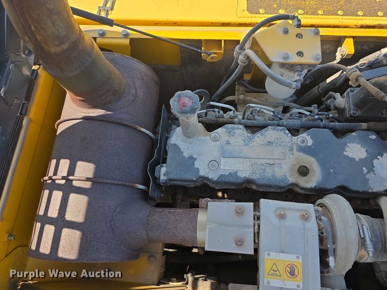 image for item EF3639 2009 Komatsu PC200LC-8 excavator