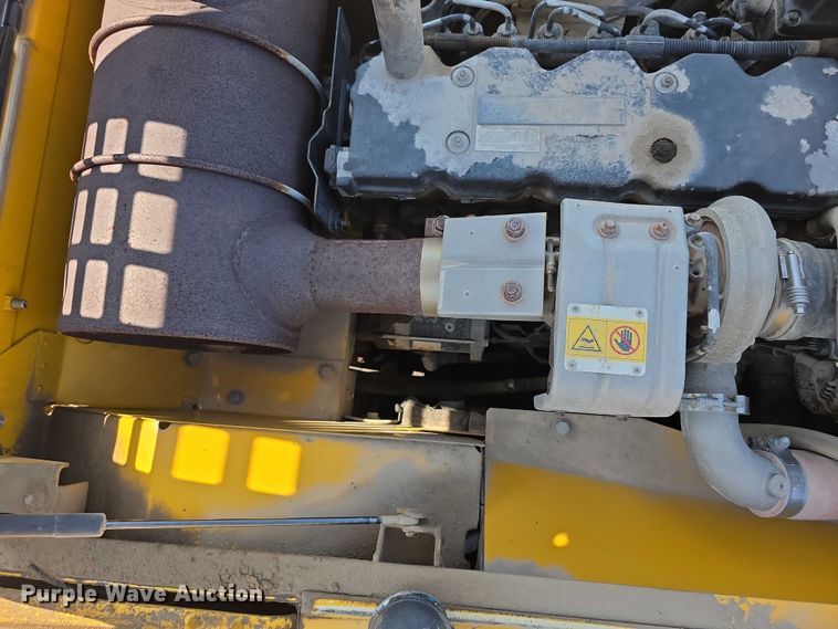 image for item EF3639 2009 Komatsu PC200LC-8 excavator