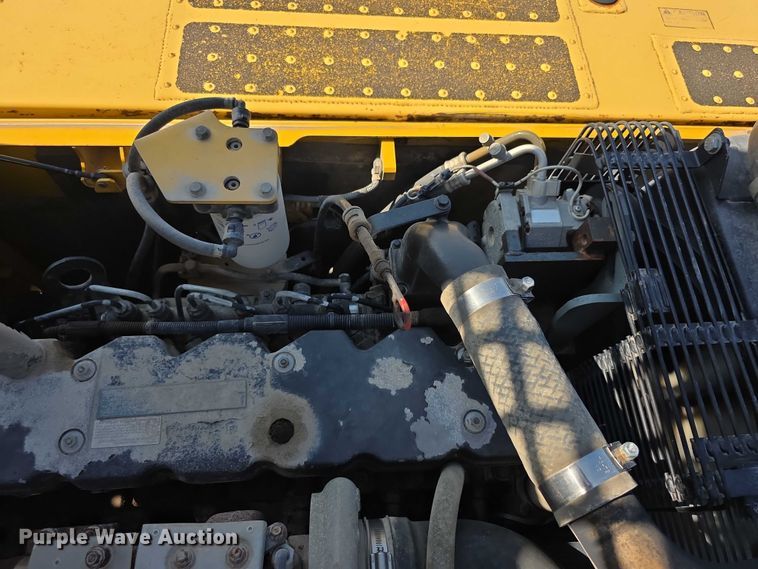 image for item EF3639 2009 Komatsu PC200LC-8 excavator
