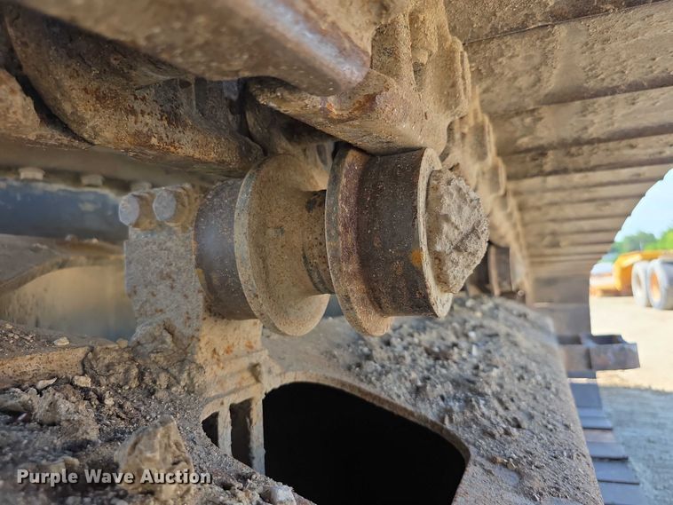 image for item EF3639 2009 Komatsu PC200LC-8 excavator