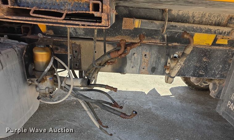 image for item EF3640 2014 International 7600 dump truck