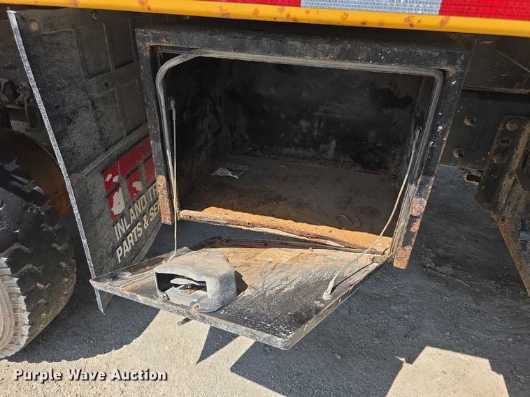 image for item EF3640 2014 International 7600 dump truck