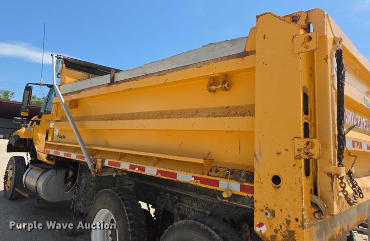 image for item EF3640 2014 International 7600 dump truck