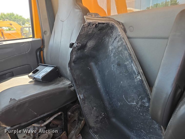 image for item EF3640 2014 International 7600 dump truck